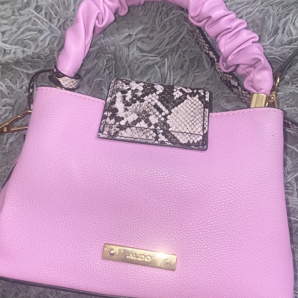 Pink Handbag with Ruched Handle - Picture 4 of 5